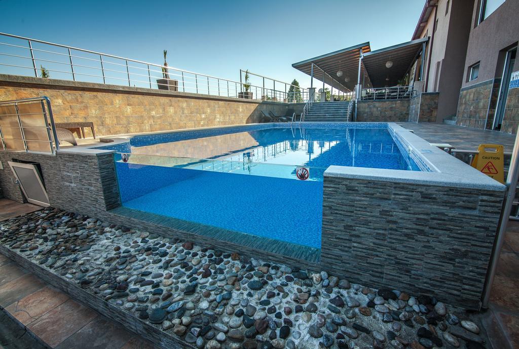 Pamela Hotel Negotino  Bagian luar foto